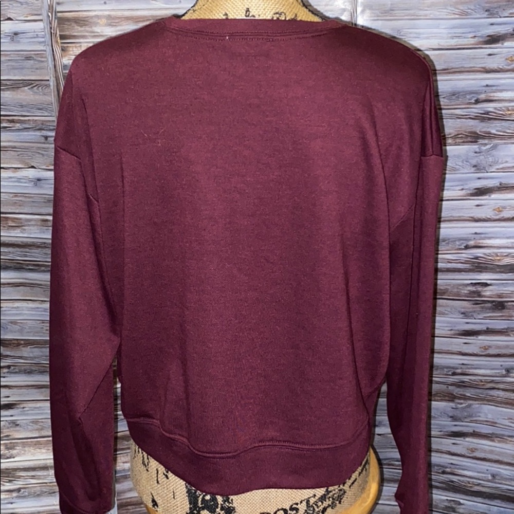InTu Sweatshirt. R134 - Picture 4 of 5